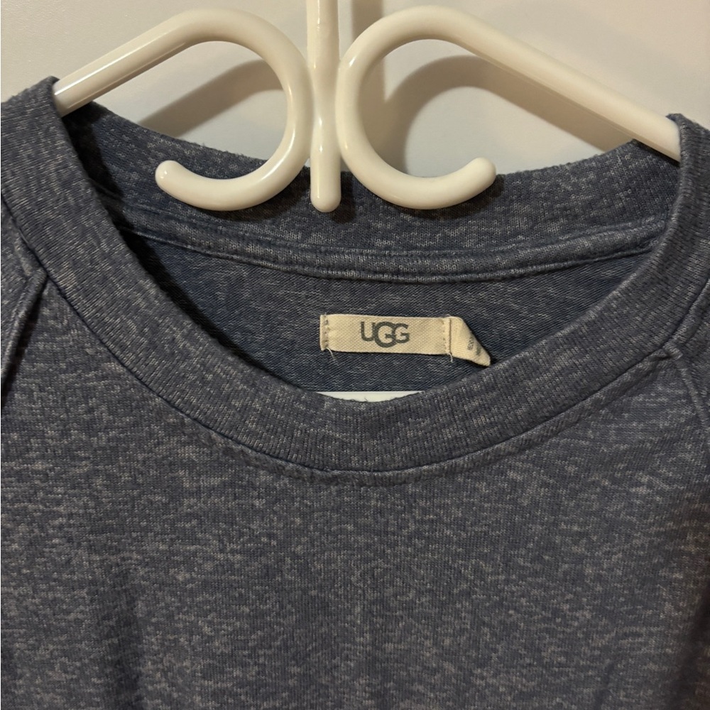 Super soft UGG sweater with draw waist.